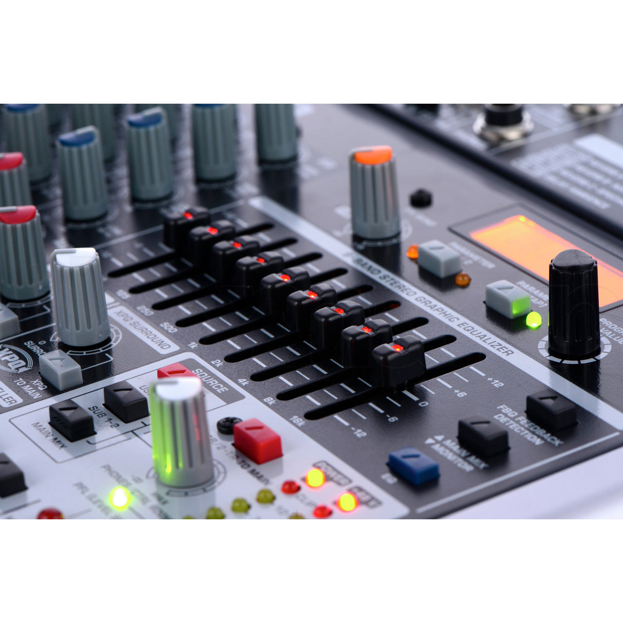 MEZCLADORA BEHRINGER 14CAN, 6XLR, XENYX QX1832USB