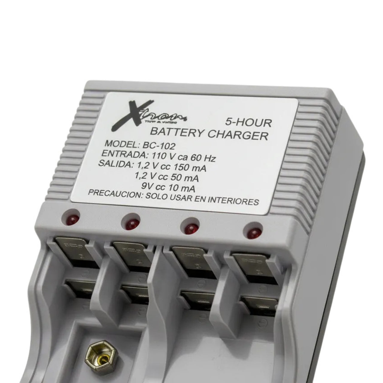 Cargador Xtron Bc-102 De Bateria 9v AA y AAA
