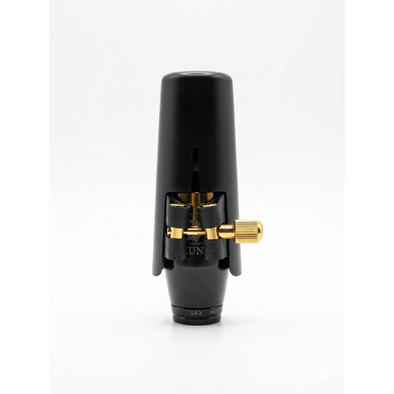 Boquilla Kuno Sax Alto Kma-818 Con Abrazadera Y Tapaboquilla