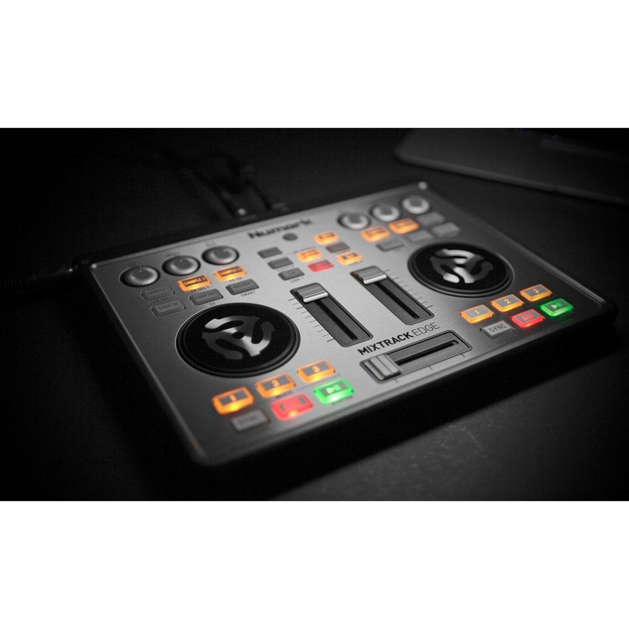 Controlador Dj Numark Portátil Con Salida Usb, Mixtrackedge