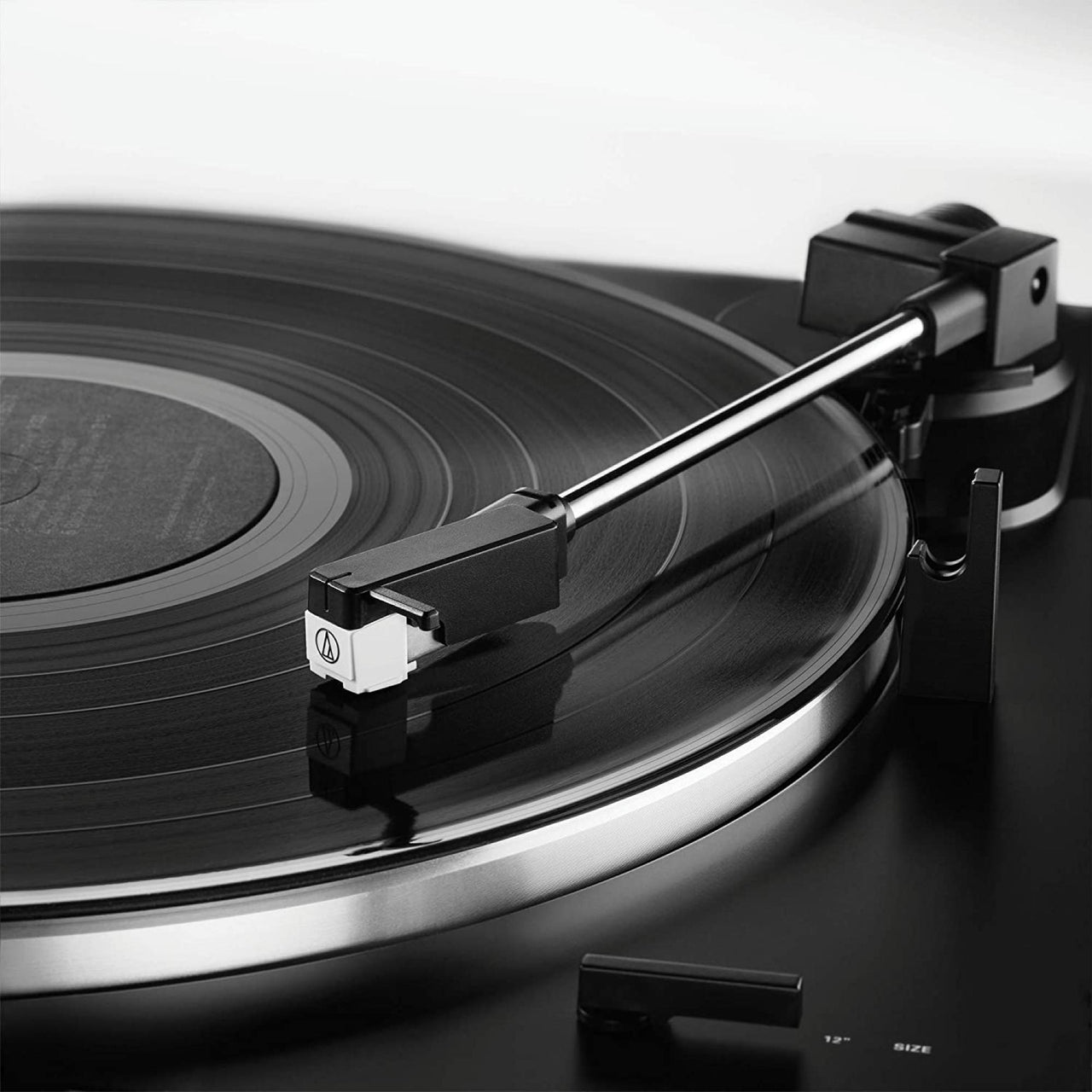 Tornamesa Audiotechnica Con audifonos Gunmetal negro At-lp60xhp gm