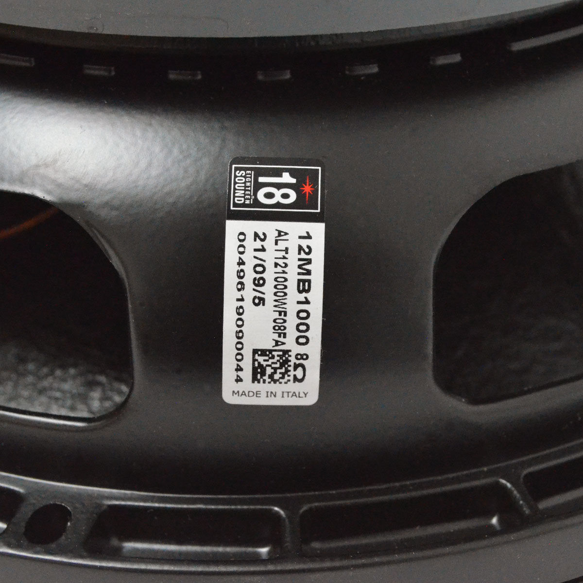BOCINA EIGHTEEN SOUND 12 12MB1000/8